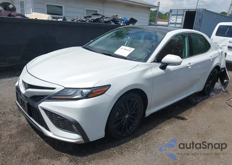 2021 Toyota Camry Xse z USA, uszkodzony, nr VIN 4T1K61AK2MU486057